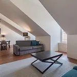 8 Building Apartment 403 T2 - River & Garden View