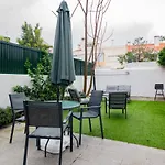 Lovely & Bright Family Flat W/ Patio
