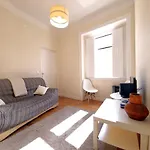 New! Cozy Apartment In The Center
