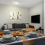 Whome Lisbon\'S Best Kept Secret: 2-Bed W/Ac & Patio