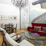 Italian Design Apartment In Principe Real