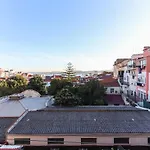 Parlamient River View Apartments By Homing