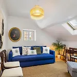 Whome Central Oasis Prime Location W/ Great View