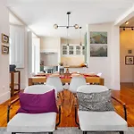 Flat Art - Luxury With Private Pool & Garden
