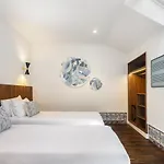 Lisbon Downtown Luxury Family Residence