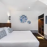 Lisbon Downtown Luxury Family Residence