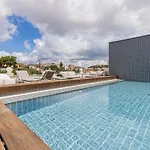 Liberdade Elegance W/Rooftop Pool By Lovelystay