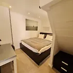 Central Lisbon Balcony Apartment