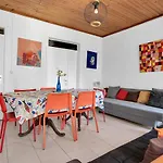 Group-Friendly Apt In The Heart Of Bairro Alto