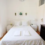 Lisbon Anjos Family Apartment