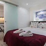 Panteao House In Alfama - With A/C