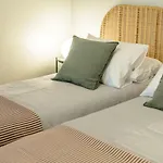 Lisbon Evergreen Apartment