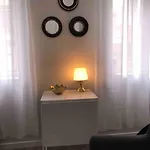 Charming Studio Apartment In Campolide - 2F