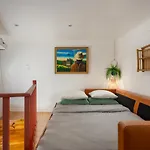Casa Aurora - Bairro Tipico A Minutos Do Terreiro