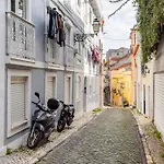 Avenida Da Liberdade Area, Bright And Newly Renovated 2 Bedroom Apartment, Lisbon Historical Center