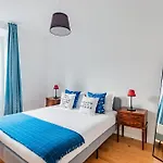 Monica\'S Place A Friends\' Inspired Apartment