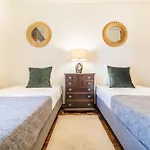 Telheiras Comfortable Stay