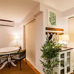 @Sholubi - Charming, Quiet & Cozy!