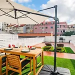 @Sholubi - Charming, Quiet & Cozy!