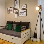 Colourful And Tasteful 2Bedroom Apartment In Graca