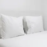 Cozy Bohemian Flat- Berry