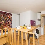 Lx Townhouse Ideal For Big Groups Prime Location Trendy Street