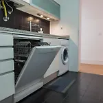 Sunny 3Bdr Apartment In Graca By Lovelystay