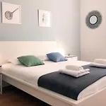 Sunny 3Bdr Apartment In Graca By Lovelystay