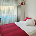 Apartamento Com Boa Luz E Localizacao Em Lisboa.