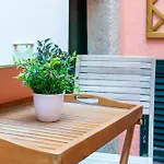 Camoes Lounge Apartment W/Courtyard