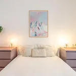 Guestready - Cozy Estefania - An Artists Corner!