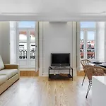 Lisbon Beautiful 2 Bedroom Apartment With Views In Rua Augusta Lisbon