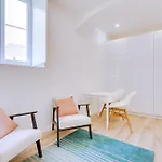 Graceful Studio Apartment G24