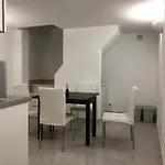 Urban Retreat Lisbon Apartment