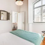 Rustic City View Apartments In Baixa By River Tagus