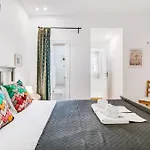 157 A - Charming Santos Apartment Wpatio
