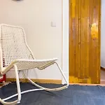 Home 10 Bairro Alto