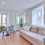 Graceful 1 Bedroom Apartment - G201
