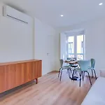 Graceful 1 Bedroom Apartment - G201