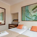 Large family flat in Campo de Ourique