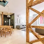 Guestready - Newly Renovated Chiado Haven