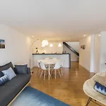 Lovely Lisbon Duplex W Balcony