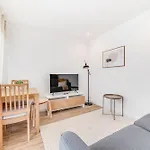 Campolide Duplex Apartments