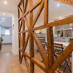 1Bdr With Terrace In Alfama Centre By Lovelystay