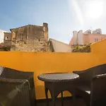 Madragoa Hideout