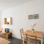 Madragoa Hideout