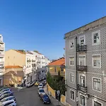 Stylish Apartment With Parking By Lovelystay