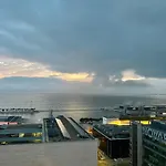 Seaview Stay In Lisbon