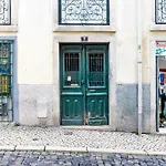Mourarias Place - Yellow Studio