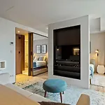 Santos Luxury Studio And Gym IV